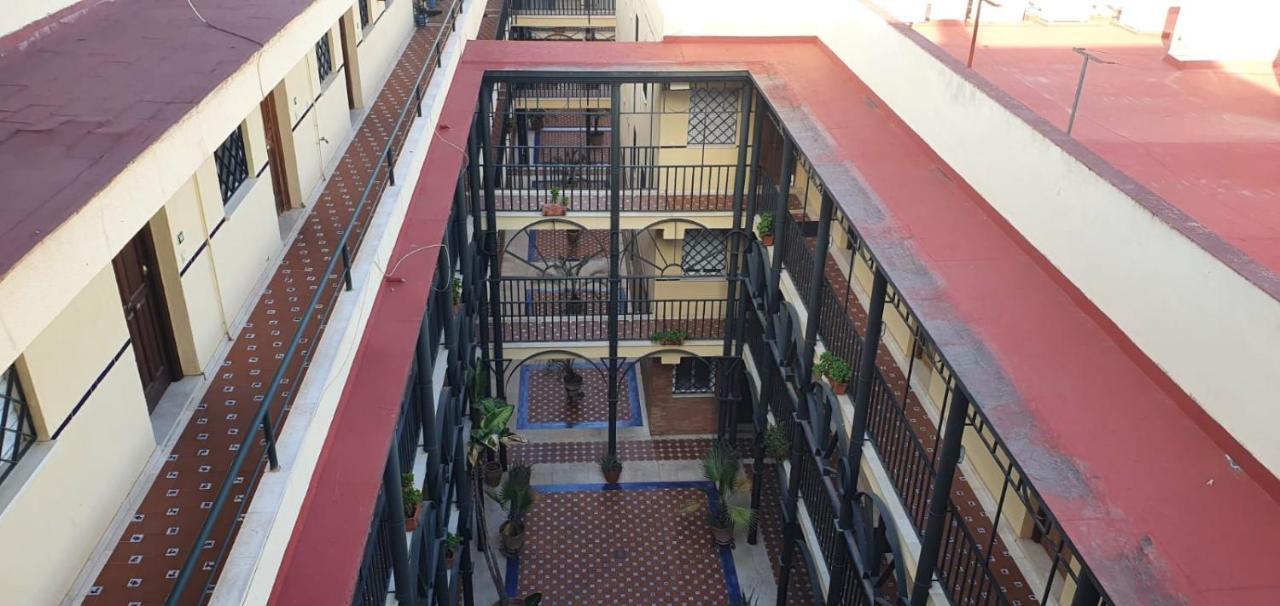 Estudio Sevilla Centro Exterior photo